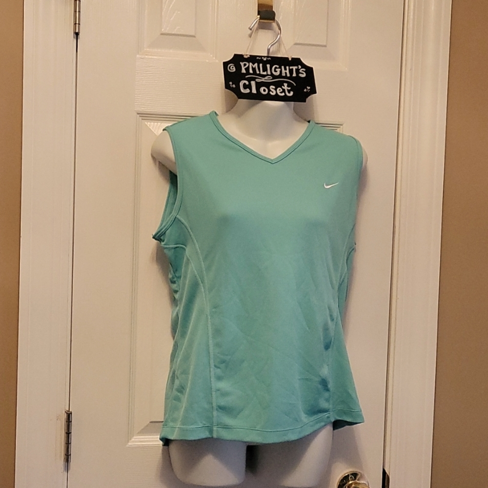 Nike Dri-Fit Large Sleeveless Athletic Top Mint Green
